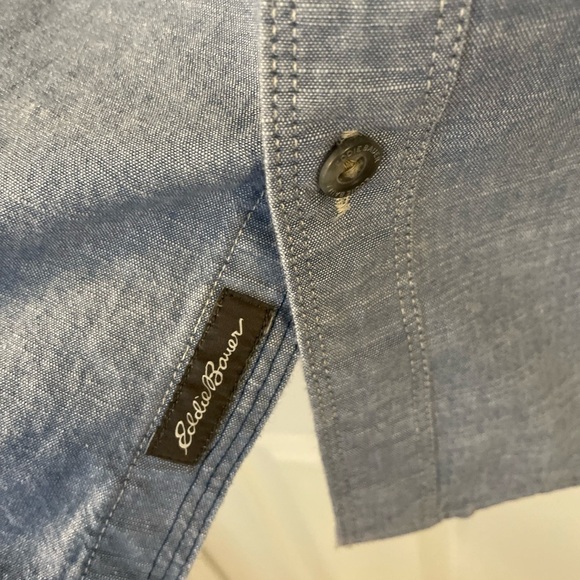 Eddie Bauer Button Down chambray blue denim look size M - Picture 9 of 9
